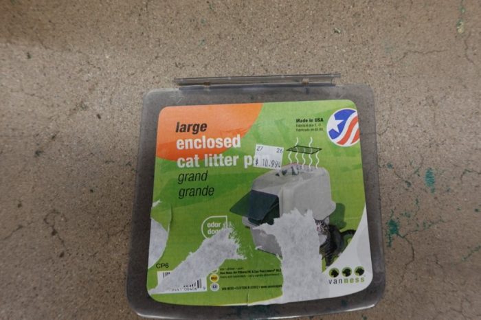 Van Ness Pets Odor Control Large Enclosed Cat Litter Box Hooded Pearl CP6 - Image 3