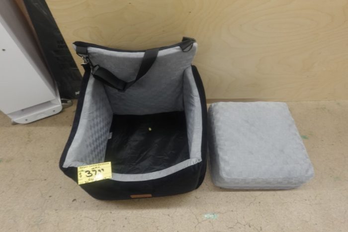 JOEJOY Elevated Dog Car Seat for Small/Medium Dogs up to 35 lbs - Image 6