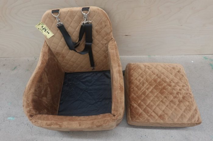Dog Booster Car Seat for Small/Medium Dogs Ultra Soft Fabric - Coffee Medium - Image 7