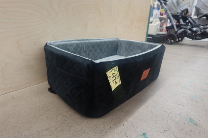 Dog Car Seat for Large Medium Dog Pet Carseat Under 55 lbs or 2 Small Dogs - Image 2