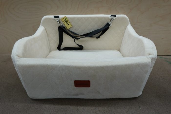 Dog Car Seat for Medium/Large Dogs 2 Clip-On Safety Leash's for 2 Small Dogs - Beige - Image 3