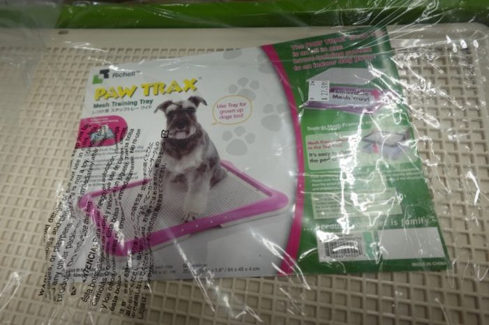 Richell Paw Trax Mesh Training Tray Puppy Potty Pad Holder for Indoor Use - Green - Image 5