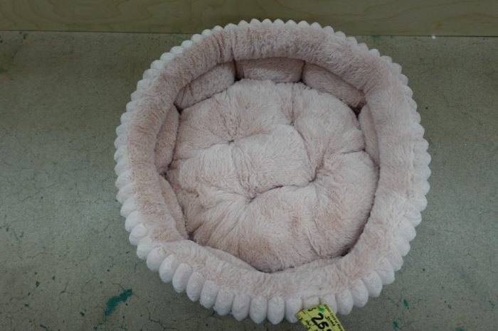 BALANCE Cat Plush Faux Fur Bed with Anti-Slip Bottom - Pink - Image 4