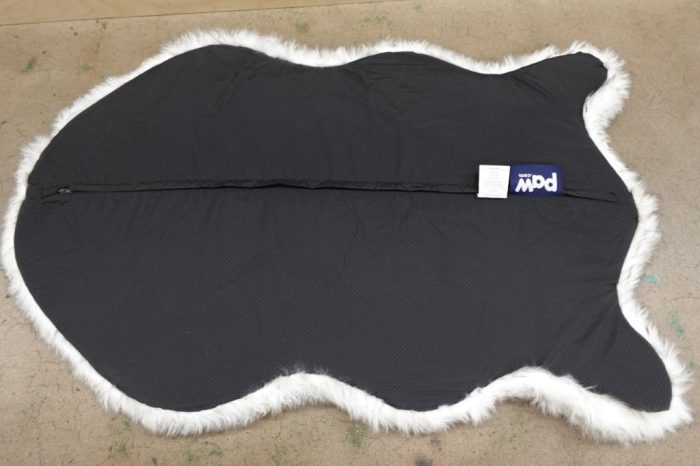 PupRug Orthopedic Dog Bed for Large Dogs with Fluffy Soft Faux Fur - Image 5