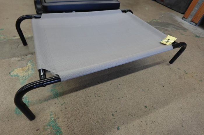 Amazon Basics Elevated Dog Bed for Small Dogs 36 x 22 x 7.5 Inch - Grey - Image 3