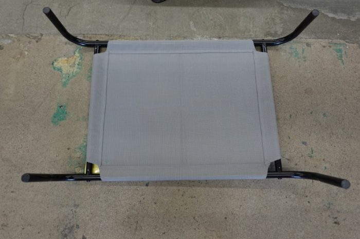 Amazon Basics Elevated Dog Bed for Small Dogs 36 x 22 x 7.5 Inch - Grey - Image 5