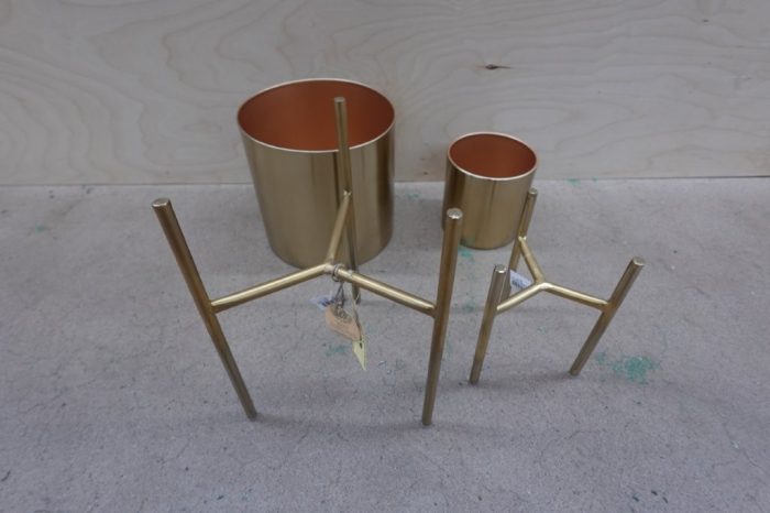DecMode 18"+12" Gold Metal Planter with Removable Stand (2 Count) - Image 3