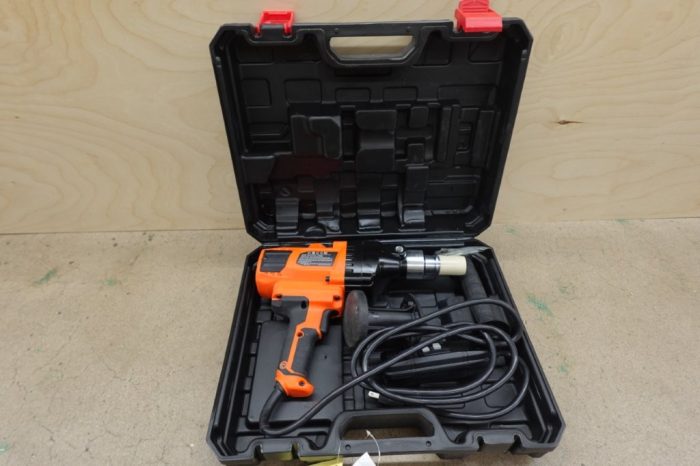 VEVOR Diamond Core Drilling Machine 0.8–6.3in Diameter with Case - Image 2
