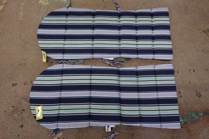 ARDEN Outdoor Adirondack 21.5" x 19" Cushion – Sapphire Blue - Image 2