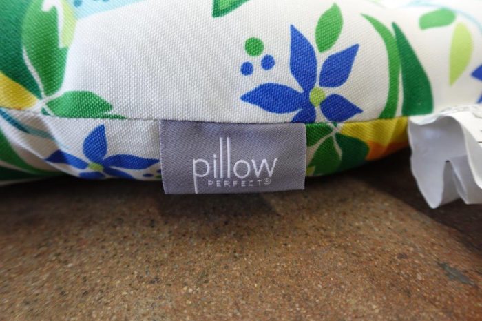 Pillow Perfect Indoor Outdoor Lemon Tree Yellow Dining Chair Seat Cushion Pads - Image 6