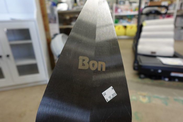 Bon 72-299 Brick Trowel Carbon Steel Narrow London 13-inch - Image 5
