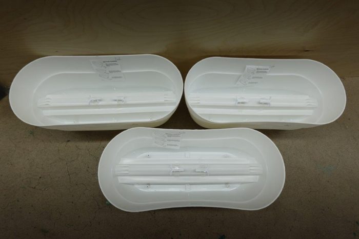 Bloomers Self-Watering 24" Weatherproof Resin 6" Railings – White Rain Planter Grow Box - Image 4