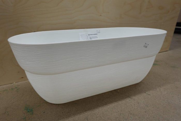 Bloomers Self-Watering 24" Weatherproof Resin 6" Railings – White Rain Planter Grow Box - Image 7
