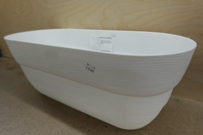 Bloomers Self-Watering 24" Weatherproof Resin 6" Railings – White Rain Planter Grow Box - Image 6