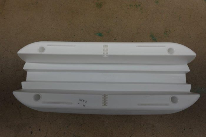 Bloomers Self-Watering 24" Weatherproof Resin 6" Railings – White Rain Planter Grow Box - Image 8