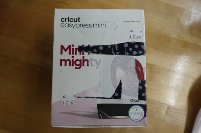 Cricut EasyPress Mini – Compact Heat Press for Small Projects - Image 2