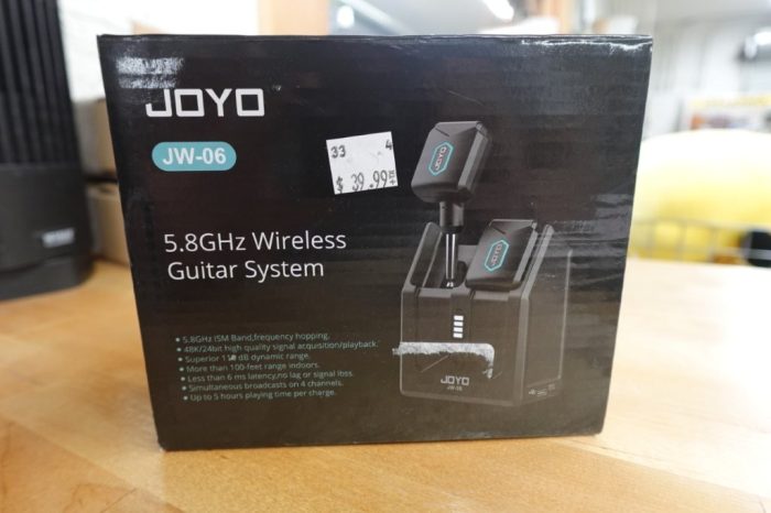 JOYO Wireless Guitar System 5.8GHz Wireless Guitar Transmitter Receiver with Charging Box - Image 2