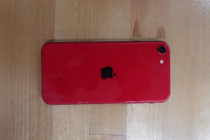 Apple iPhone SE (2nd Generation) 64GB Unlocked - Red - Image 5