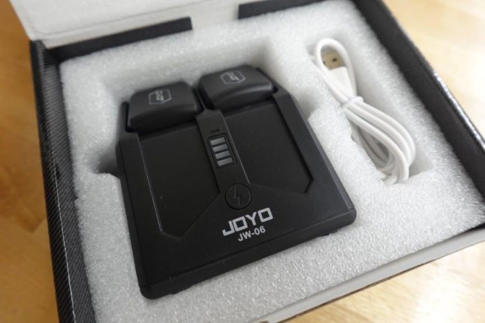 JOYO Wireless Guitar System 5.8GHz Wireless Guitar Transmitter Receiver with Charging Box - Image 5