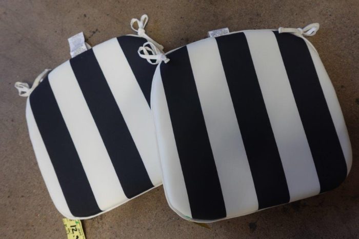 Outdoor Chair Patio Seat Cushions D16xW17 - Cabana Black/White - Image 3