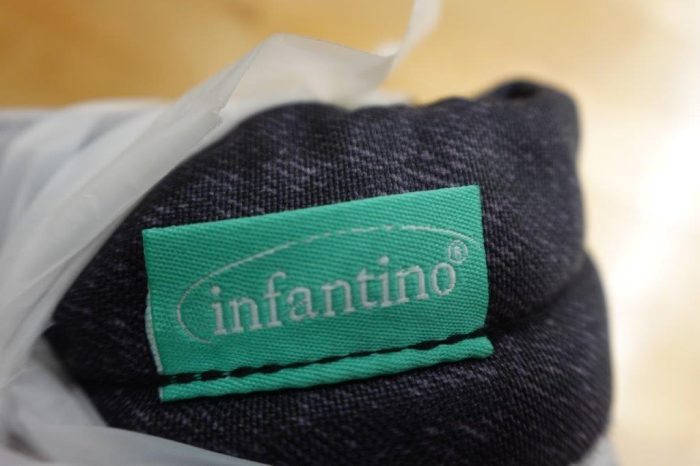 Infantino Flip 4-in-1 Convertible Baby Carrier - Black - Image 5