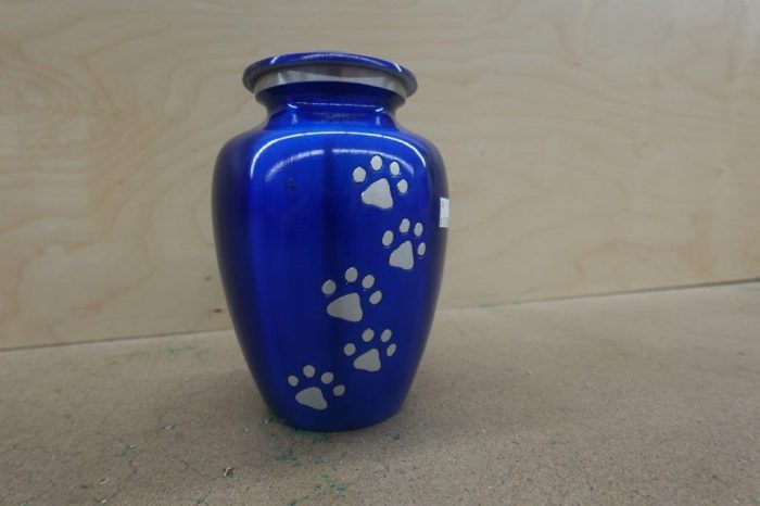 Paws to Heaven Flat Top Pet Urn - Blue - Image 4