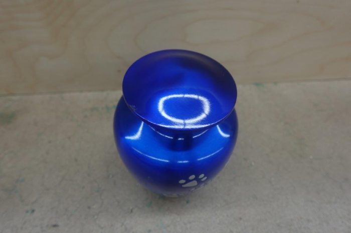 Paws to Heaven Flat Top Pet Urn - Blue - Image 2