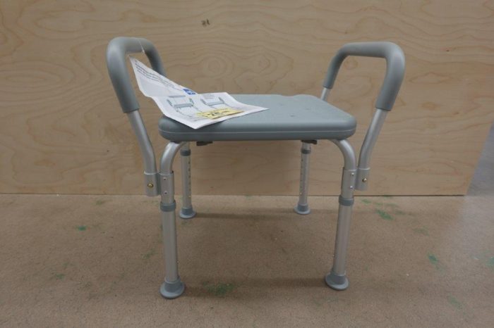 Medline Backless Shower Chair with Arms - Sits up to 350 lb. - Image 2
