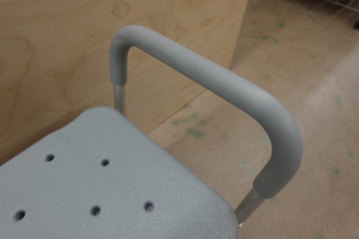 Medline Backless Shower Chair with Arms - Sits up to 350 lb. - Image 4