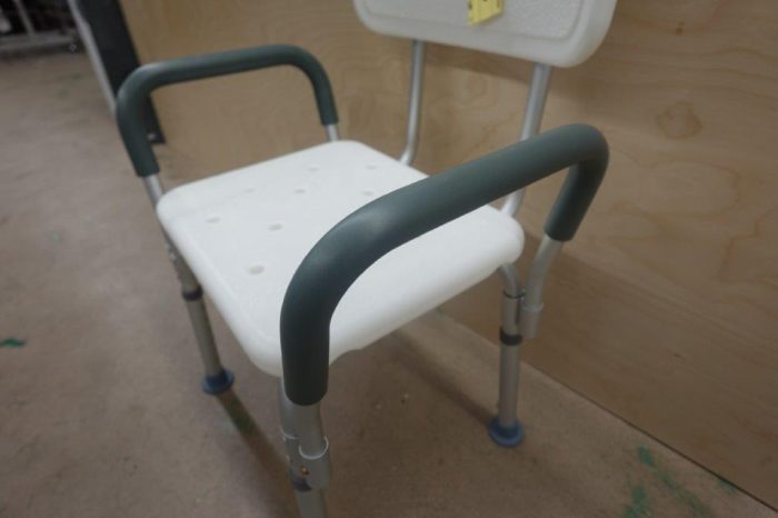 Medline Shower Chair with Backrest and Padded Armrests - Sits up to 350 lb. - Image 5