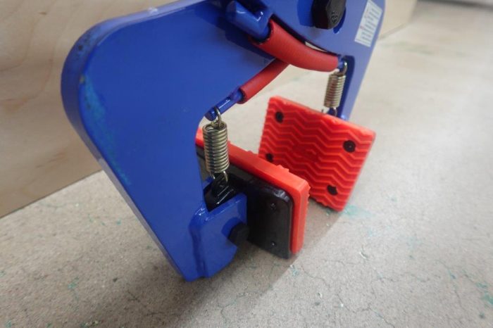 Granite Slab Lifting Clamp, 770LBS Capacity, 40–180MM Range - Image 4
