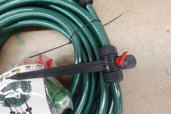 Eden Daisy 50ft Garden Hose & Sprinkler DIY Watering Set - Image 3