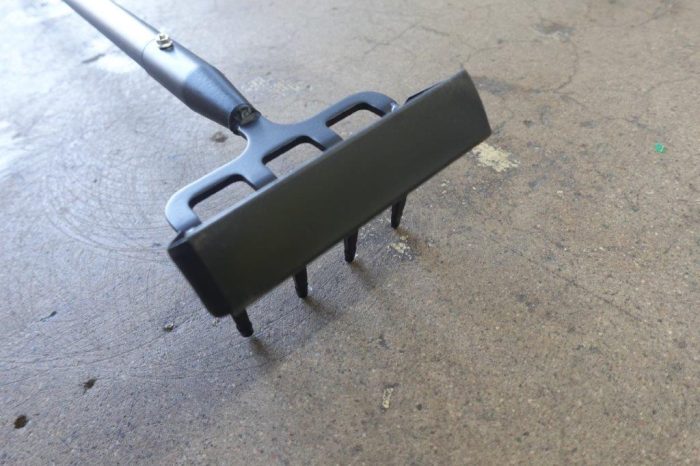 72" 2-in-1 Garden Hoe & Rake – Heavy Duty Weeder - Image 5