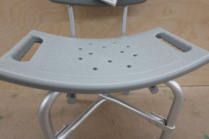 Medline Shower Chair Bath Bench with Back - Supports up to 550 lb - Image 3