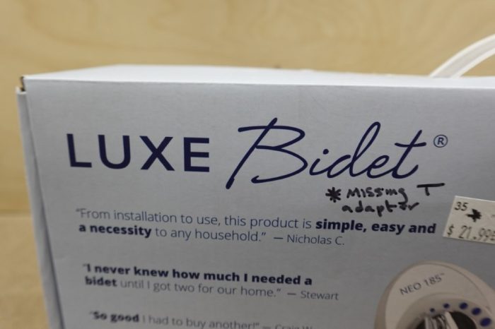 LUXE Bidet NEO 185 - Self-Cleaning Dual Nozzle Non-Electric Bidet - White - Image 3