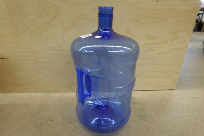 Brio B.P.A. Free 5 Gallon Plastic Crown Cap Reusable Water Bottle Container - Blue - Image 2