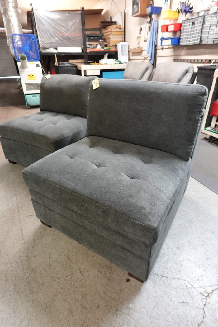 Thomasville Tisdale Armless Chair / Add on to Sectional Sofa - Image 4