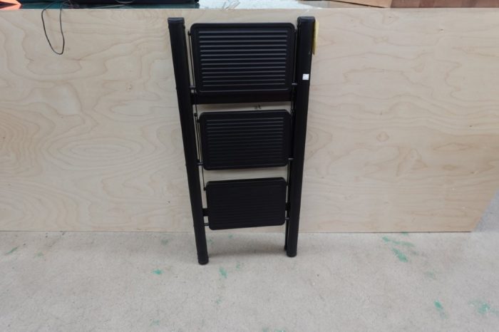 3 Step Folding Ladder/Step Stool with Wide Anti-Slip Pedal - Image 5