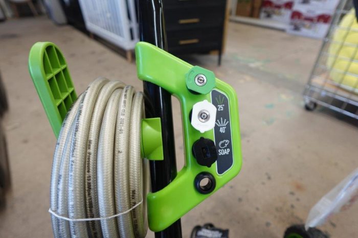 Greenworks 2000-PSI 1.1-GPM Cold Water Electric Pressure Washer with 3 Spray Tips - Image 5