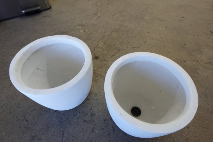 Kante 10" White Concrete Planter – Indoor/Outdoor - Image 3