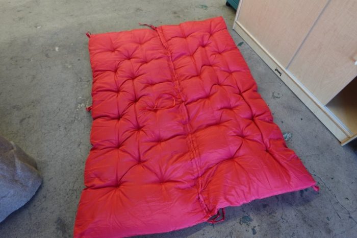 Swing Cushion Replacement Outdoor Patio/Porch Waterproof Bench Cushion 2-3 Seater - Red - Image 2