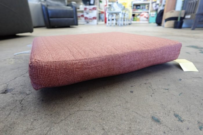Duck Covers Weekend Water-Resistant Outdoor Patio Dining Seat Cushion in Cedarwood - Image 5