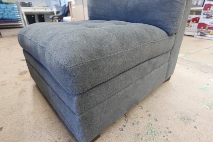 Thomasville Tisdale Armless Storage Chair - Image 3