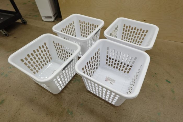 Sterilite 1.5 Bushel Square Laundry Basket (White) - Image 2