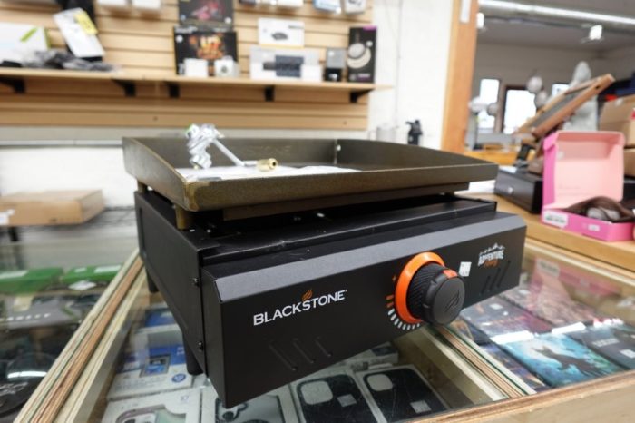 Blackstone Adventure Ready 17″ Single‑Burner Tabletop Griddle - Image 2