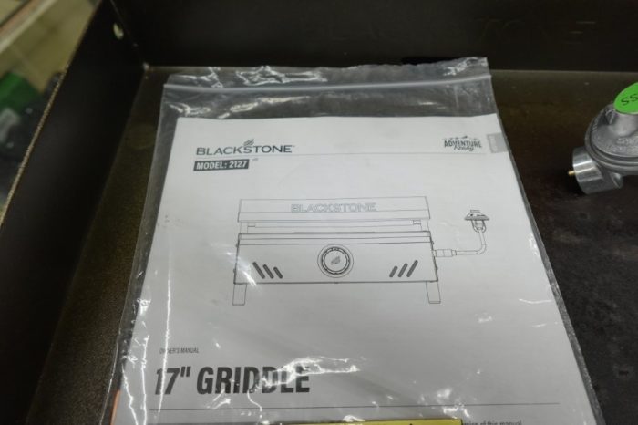 Blackstone Adventure Ready 17″ Single‑Burner Tabletop Griddle - Image 7