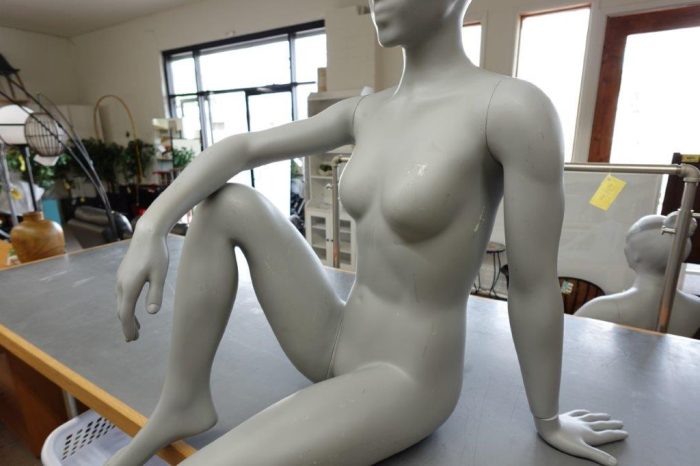 Active Sitting Pose Female Full Body Mannequin in Gray - Image 2