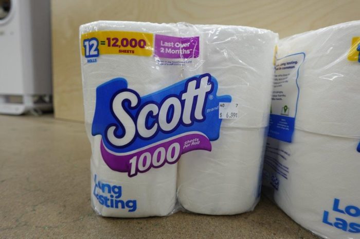 Scott 1000 Toilet Paper - 12 Rolls - Image 2