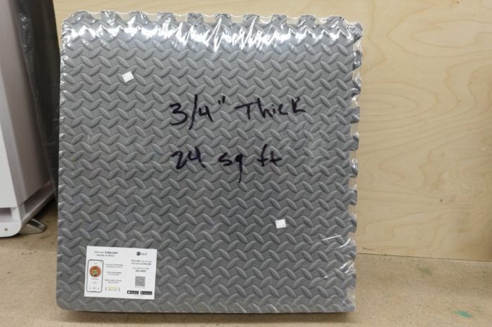 BalanceFrom 1/2-Inch Extra Thick EVA Foam Interlocking Exercise Mat 144 Sq Ft - Image 2