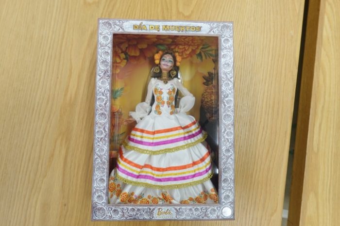 Día de Muertos Collectible Doll - Image 6